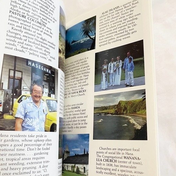 The Ultimate Kauai Guidebook 1995 & Maui's Hana Highway Book Bundle - Picture 13 of 13
